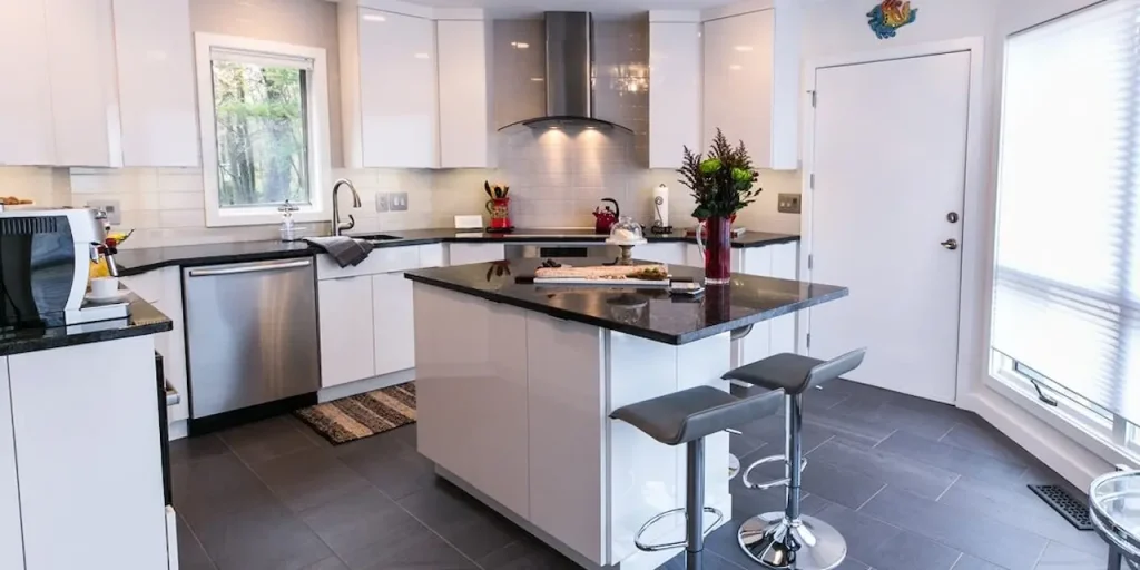 Why Homeowners Confuse Remodeling and Renovation